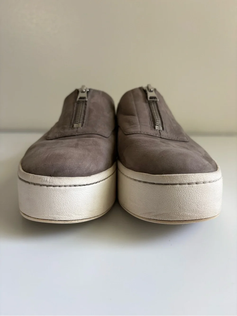 Vince suede slip